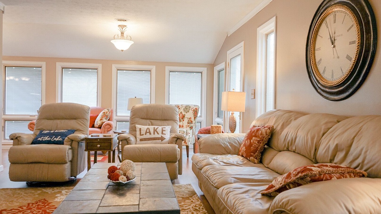 Photo of Livingroom in Bronston