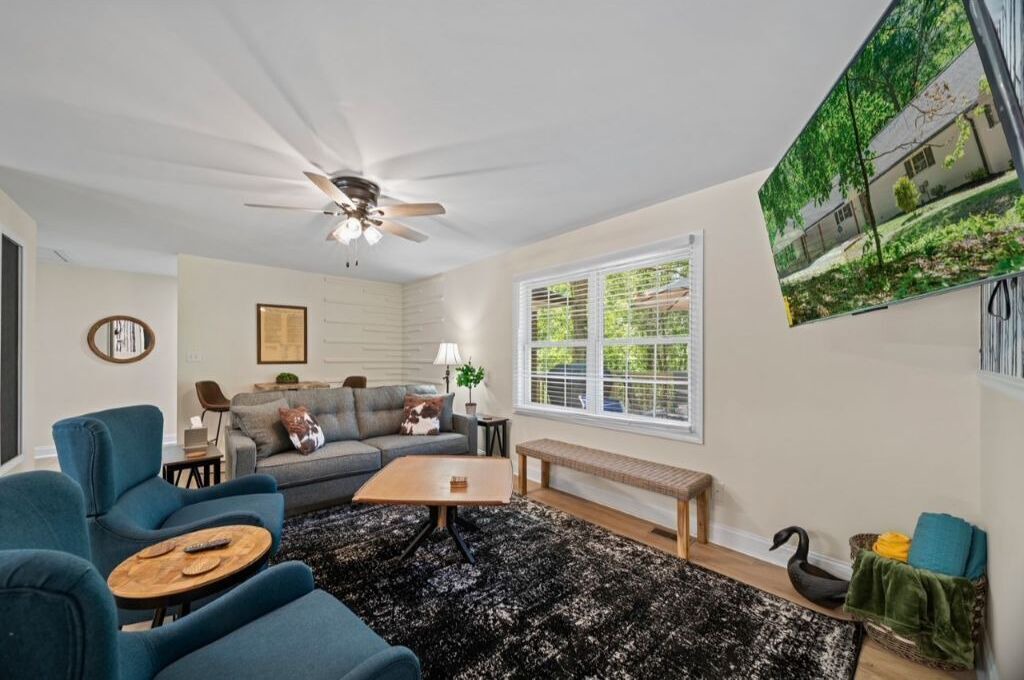 Photo of Bedroom in Sunset Road