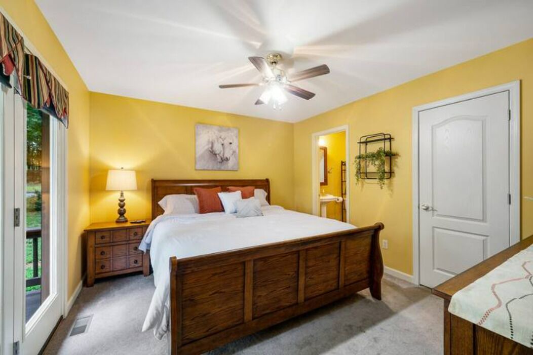 Photo of Bedroom in Jamestown