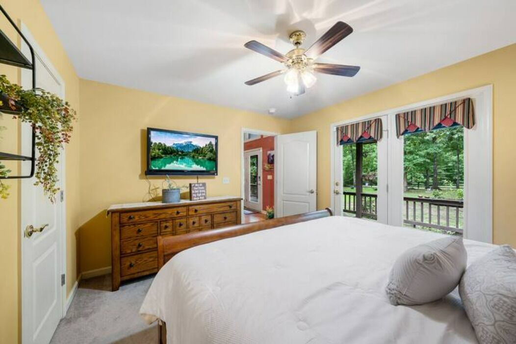 Photo of Bedroom in Jamestown