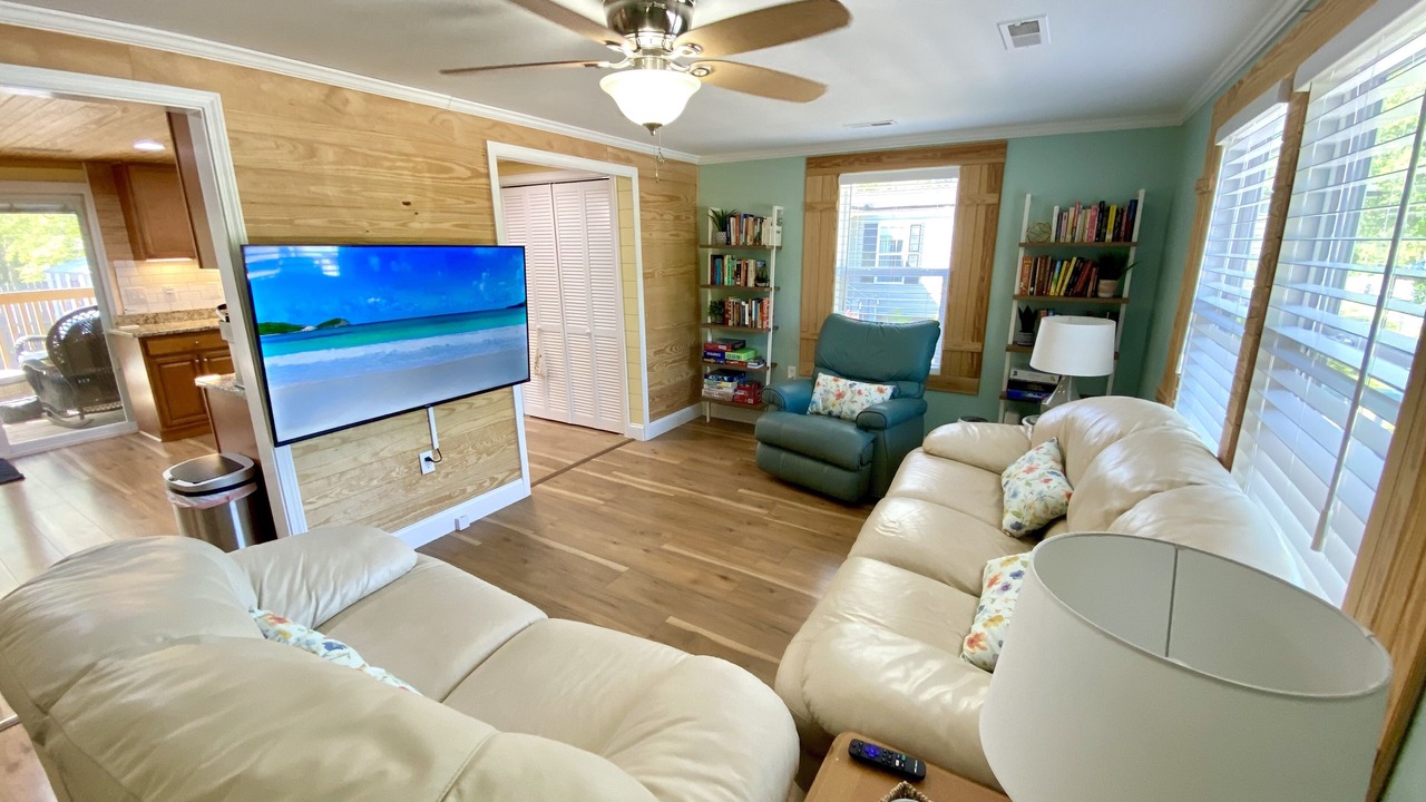 Photo of Livingroom in Tranquil Harbour
