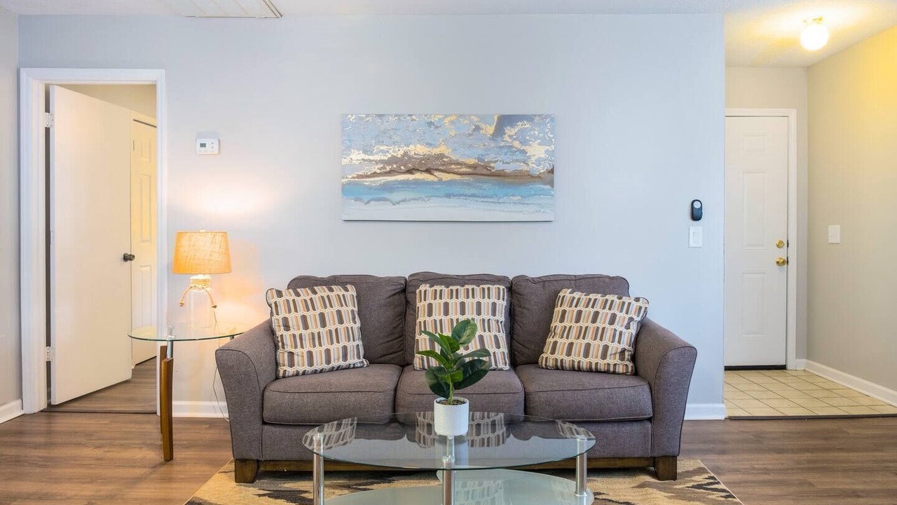 Photo of Livingroom in Calhoun