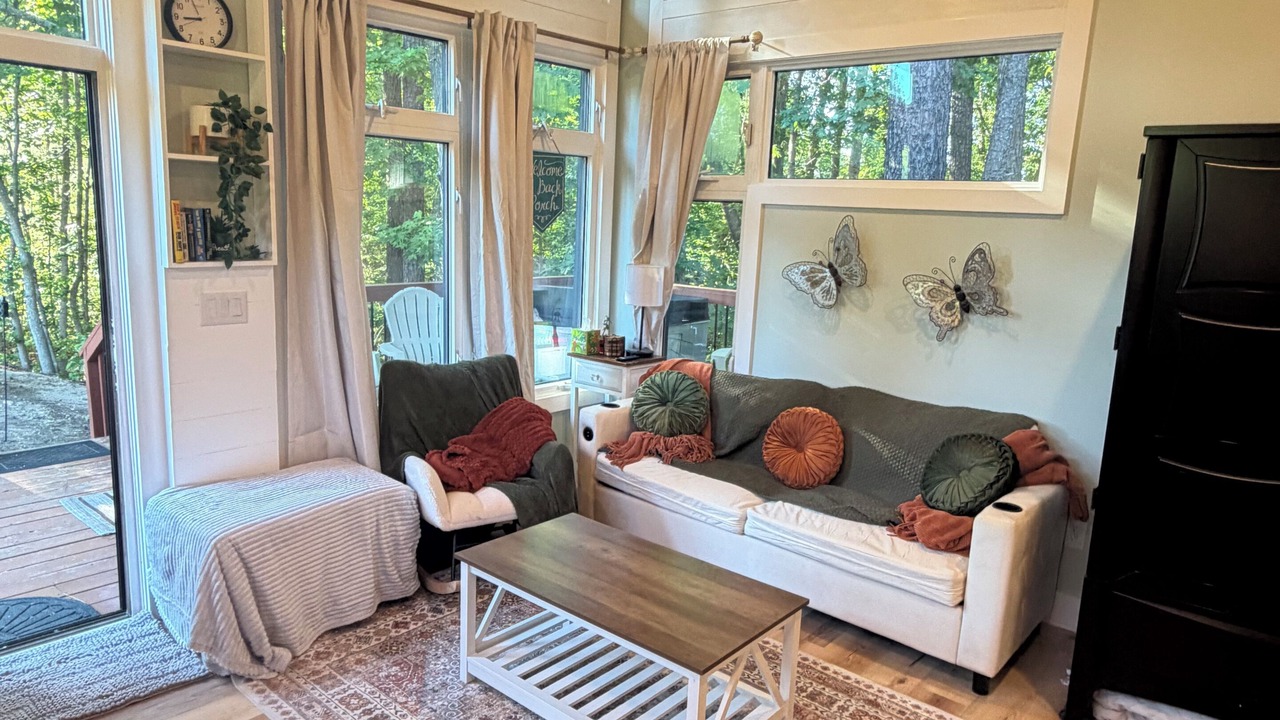 Photo of Livingroom in Carthage