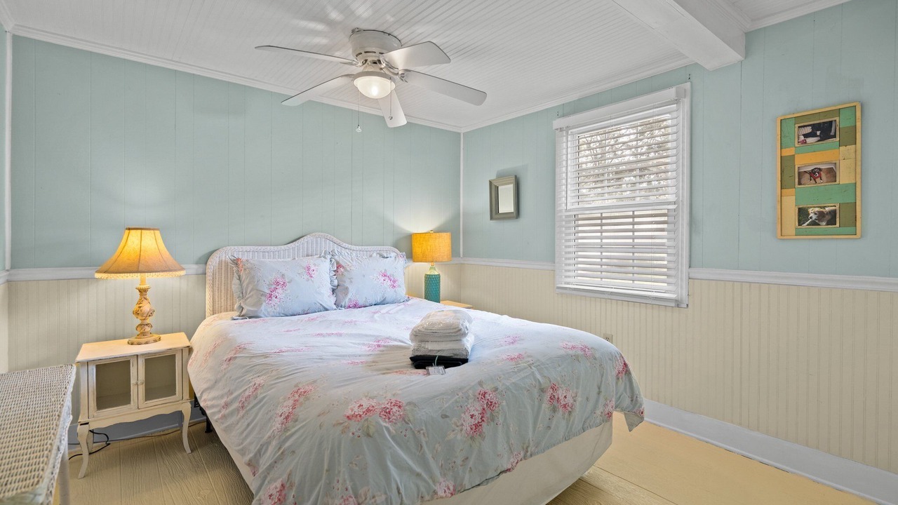Photo of Bedroom in North Carolina Coast