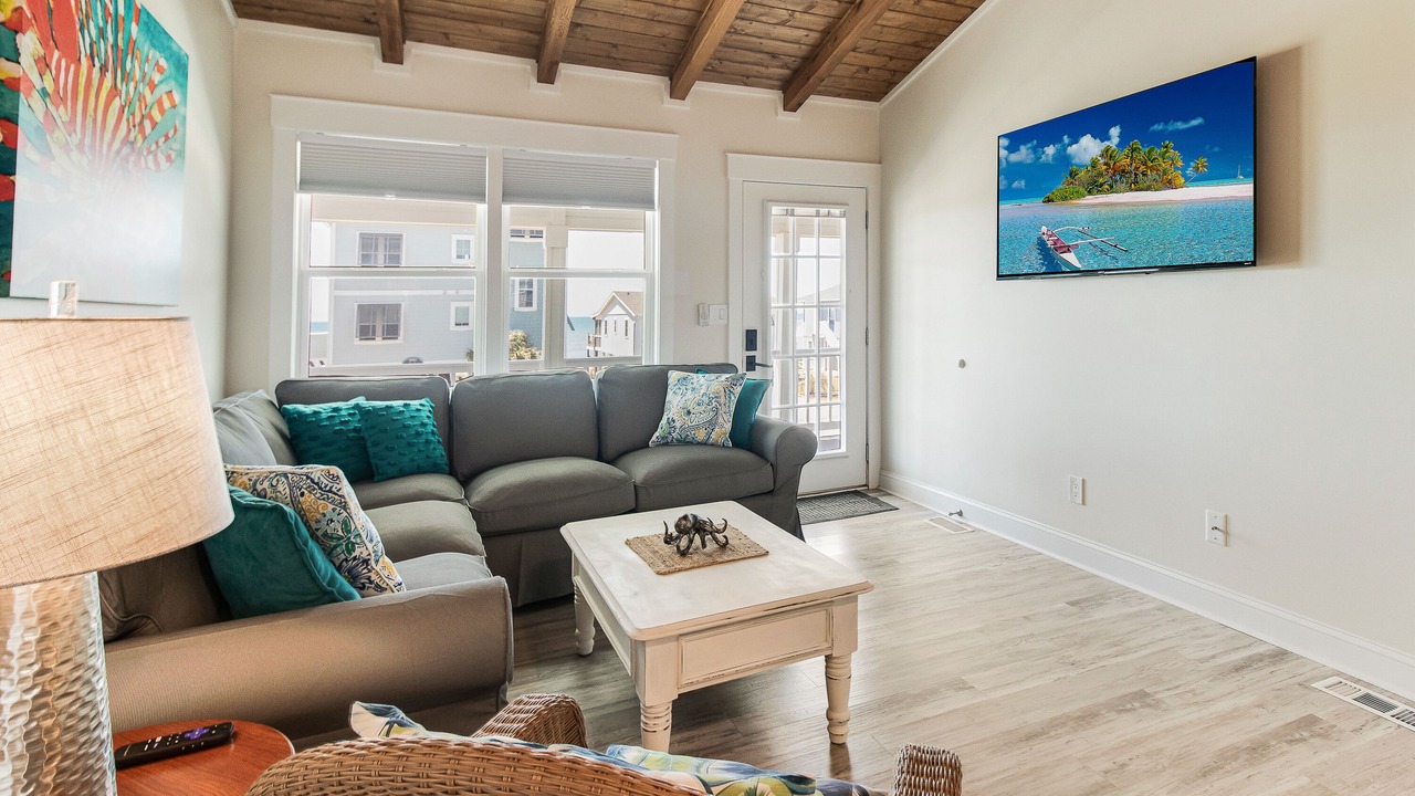 Photo of Livingroom in Oak Island