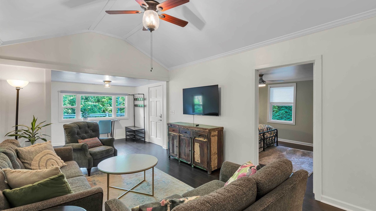 Photo of Livingroom in Pickens