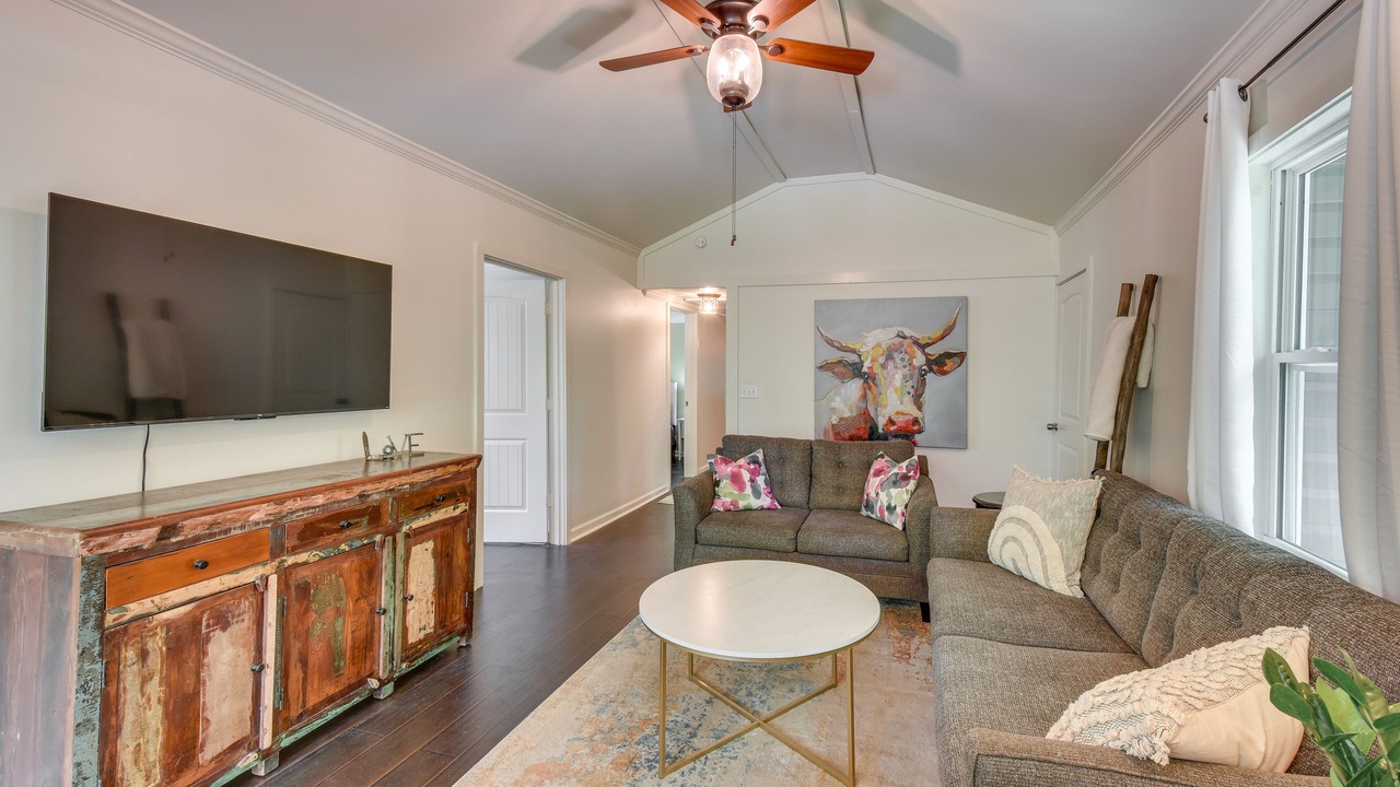 Photo of Livingroom in Pickens