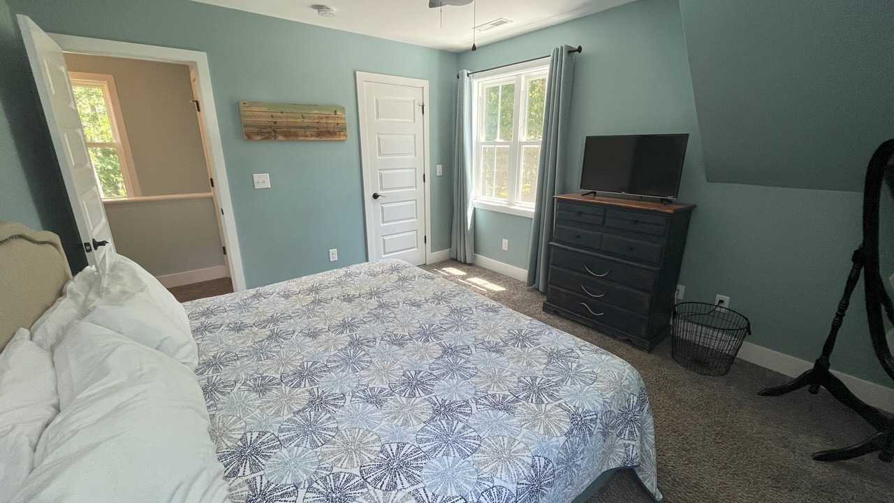 Photo of Bedroom in Minnesott Beach