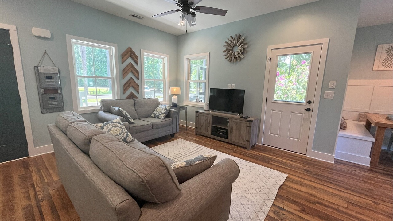 Photo of Livingroom in Minnesott Beach