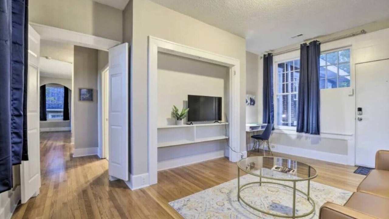 Photo of Livingroom in Southwest Raleigh