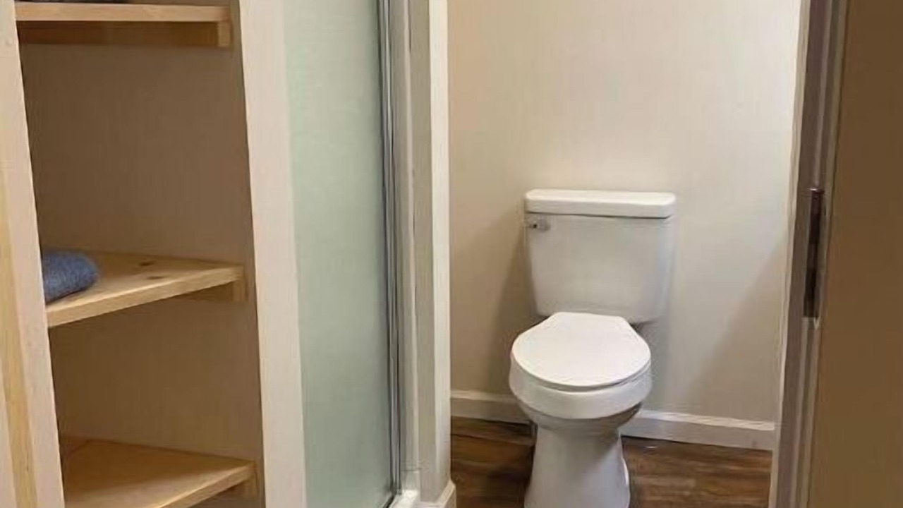 Photo of Bathroom in La Follette