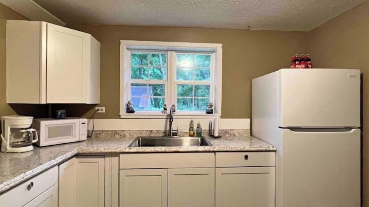Photo of Kitchen in La Follette