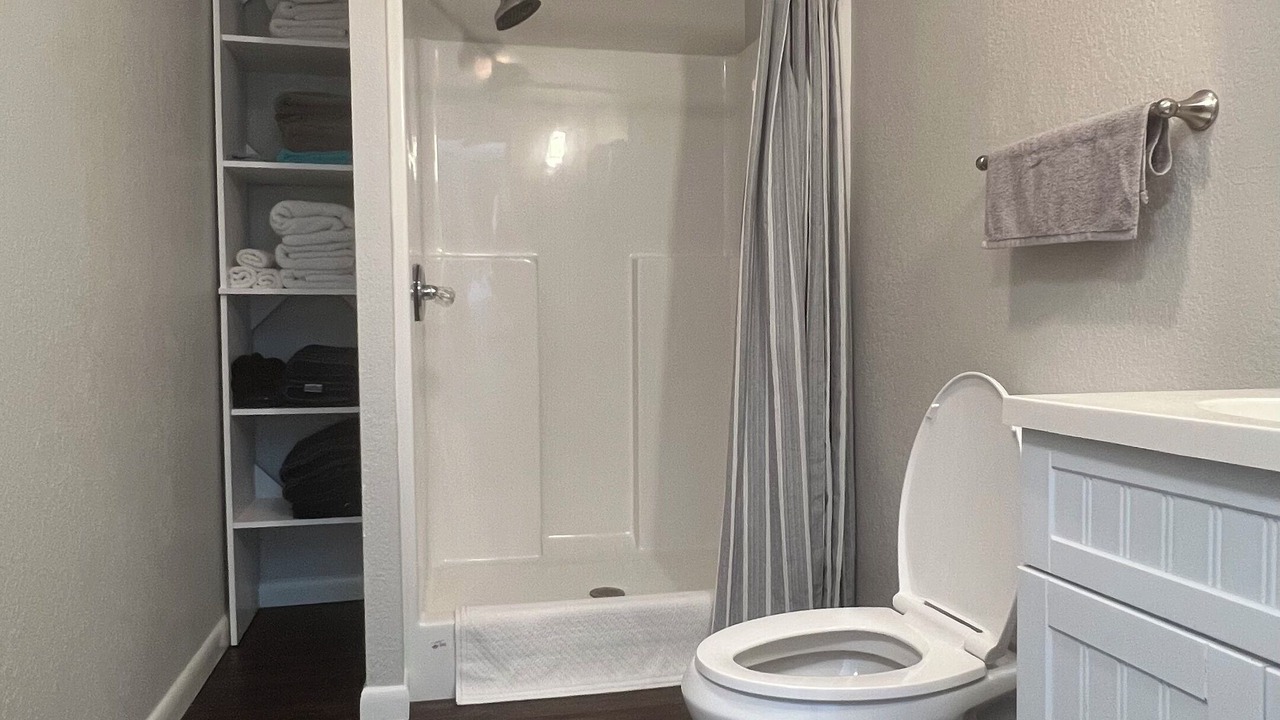 Photo of Bathroom in Newcomb