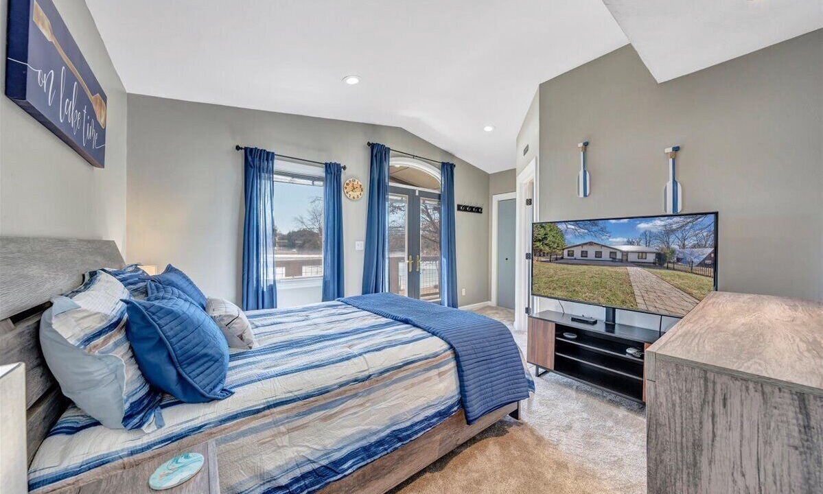 Photo of Bedroom in North Shore