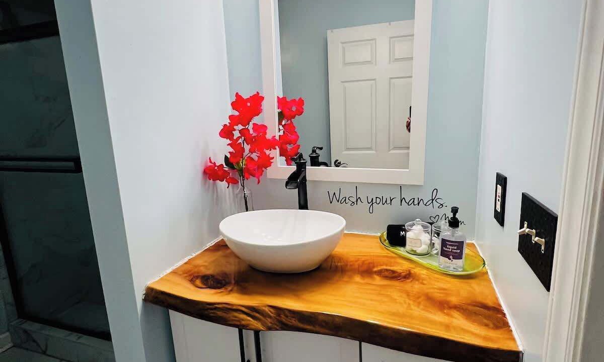 Photo of Bathroom in Pine Forest