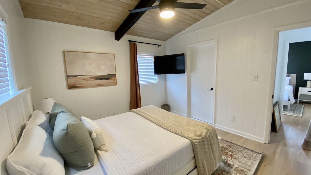 Photo of Bedroom in Sandbridge