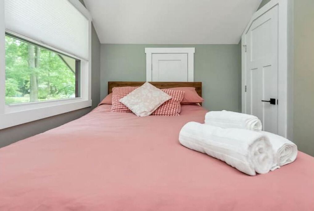 Photo of Bedroom in South Belmont