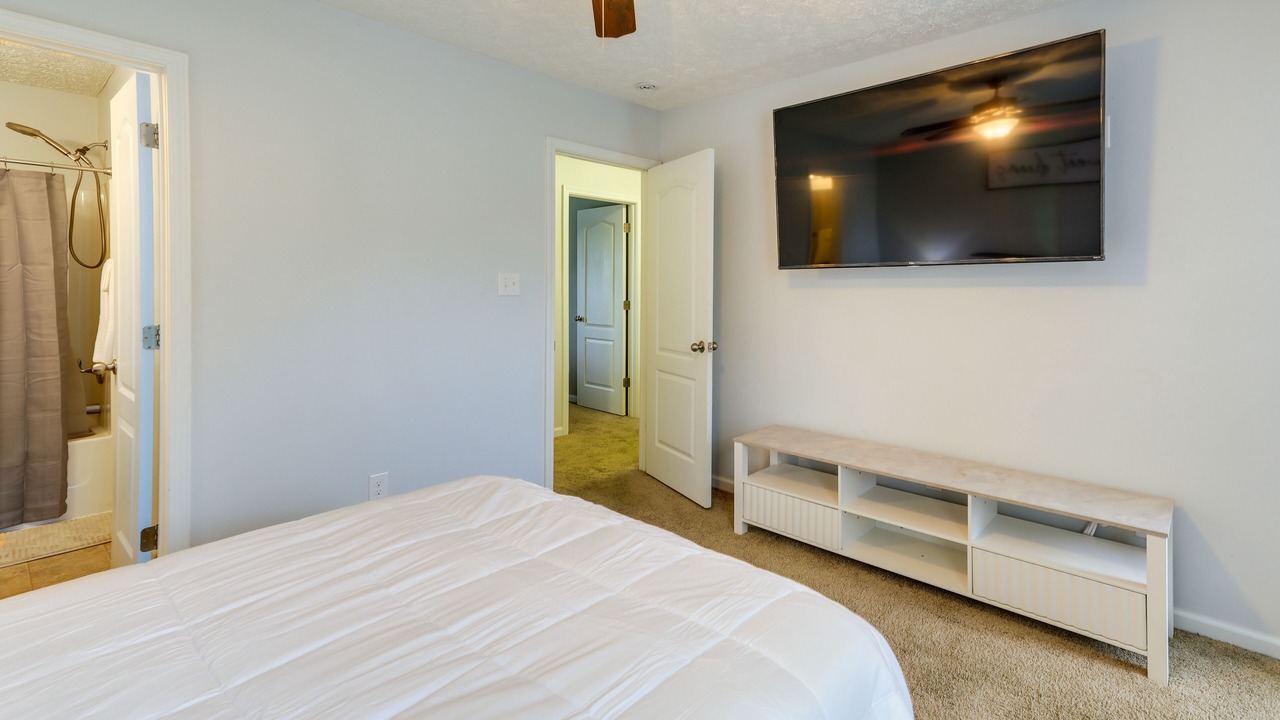 Photo of Bedroom in Craven County