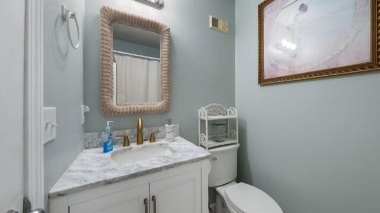 Photo of Bathroom in North Carolina Coast