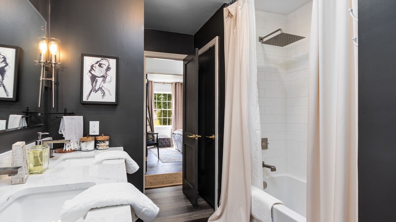 Photo of Bathroom in Taylors