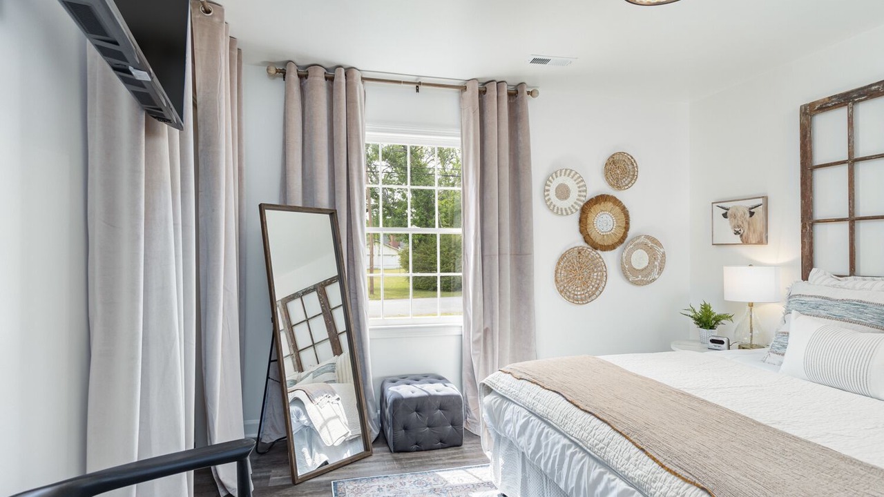 Photo of Bedroom in Taylors