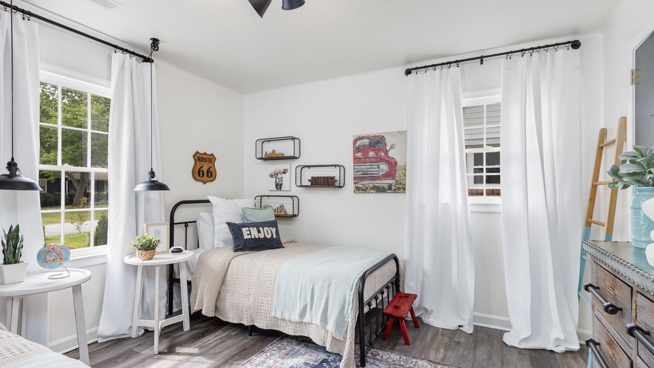 Photo of Bedroom in Taylors