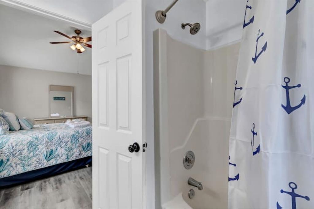 Photo of Bathroom in Silver Lake
