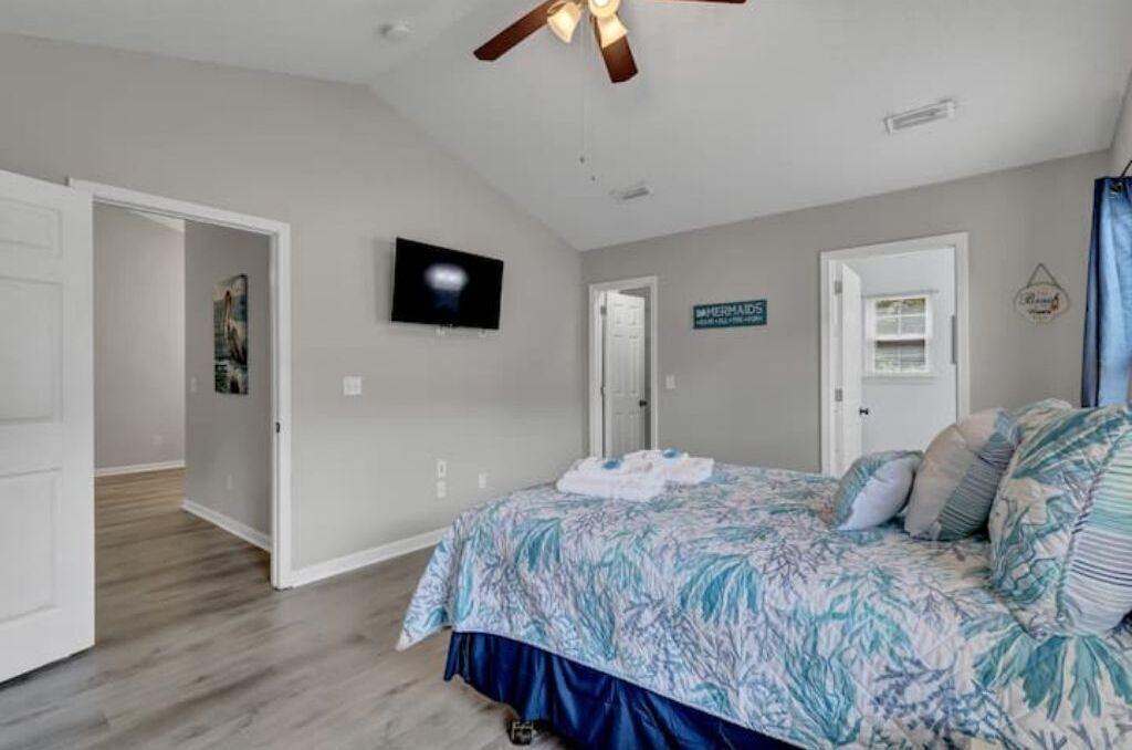 Photo of Bedroom in Silver Lake