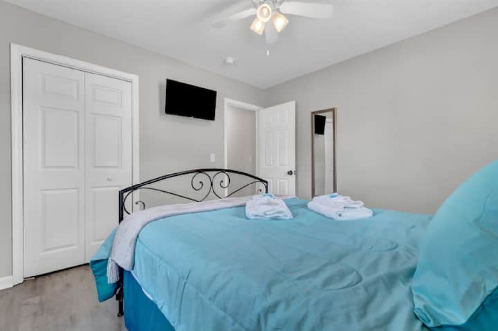 Photo of Bedroom in Silver Lake