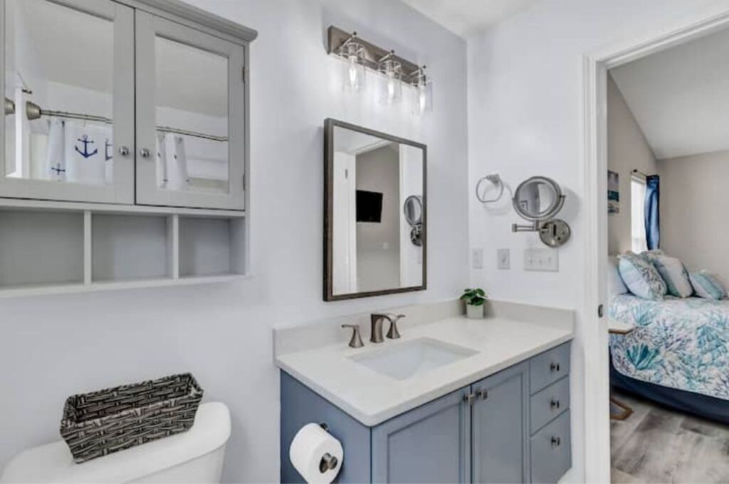Photo of Bathroom in Silver Lake