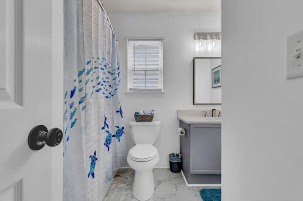 Photo of Bathroom in Silver Lake