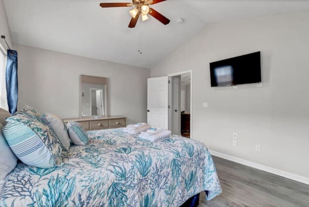 Photo of Bedroom in Silver Lake