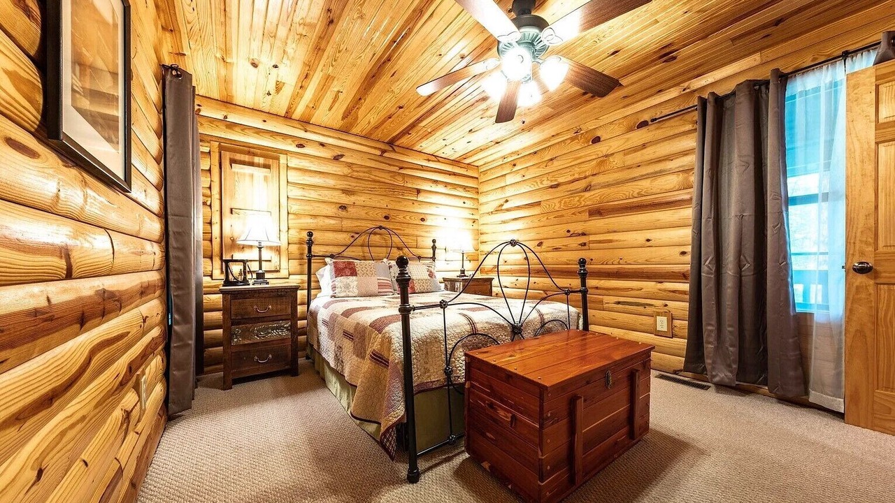 Photo of Bedroom in Cub Run