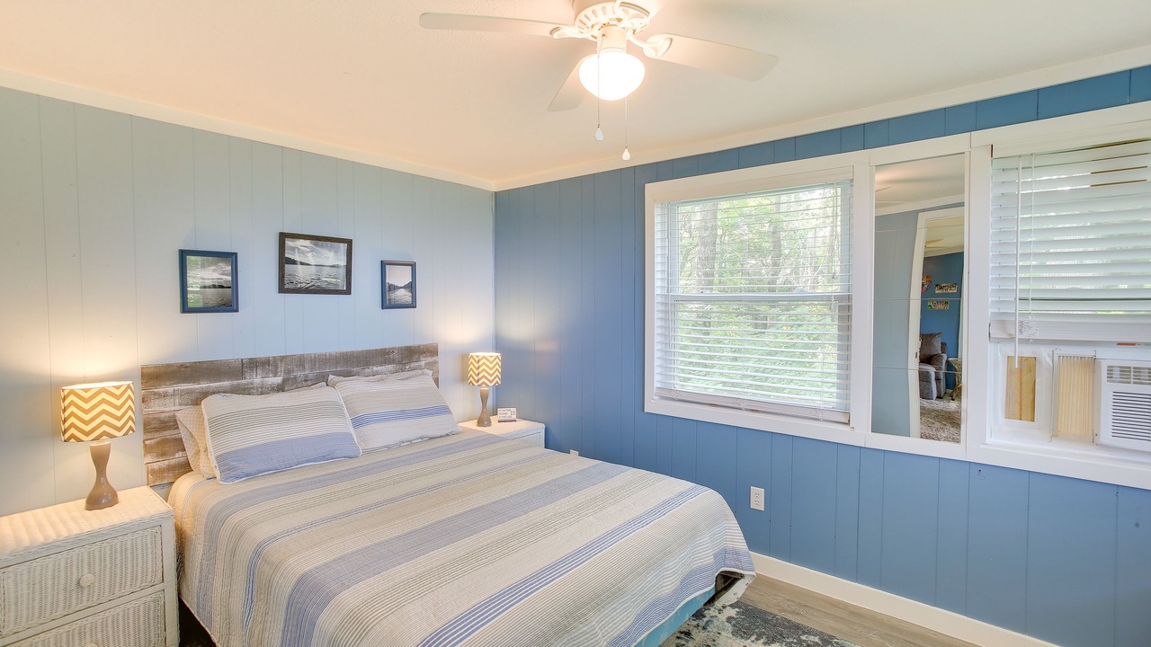Photo of Bedroom in Byrdstown