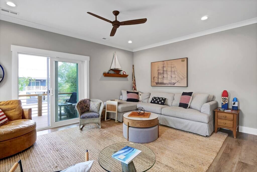 Photo of Livingroom in North Carolina Coast