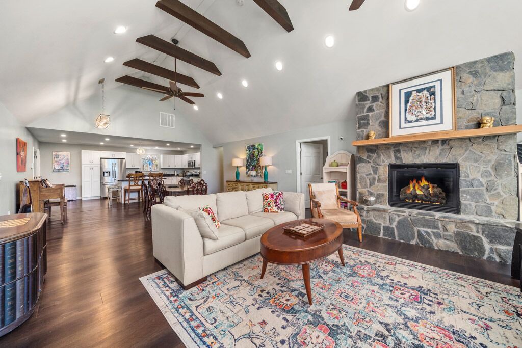 Photo of Livingroom in Waynesville