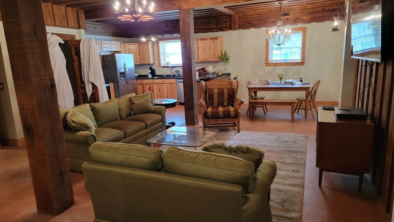 Photo of Livingroom in Beckwith