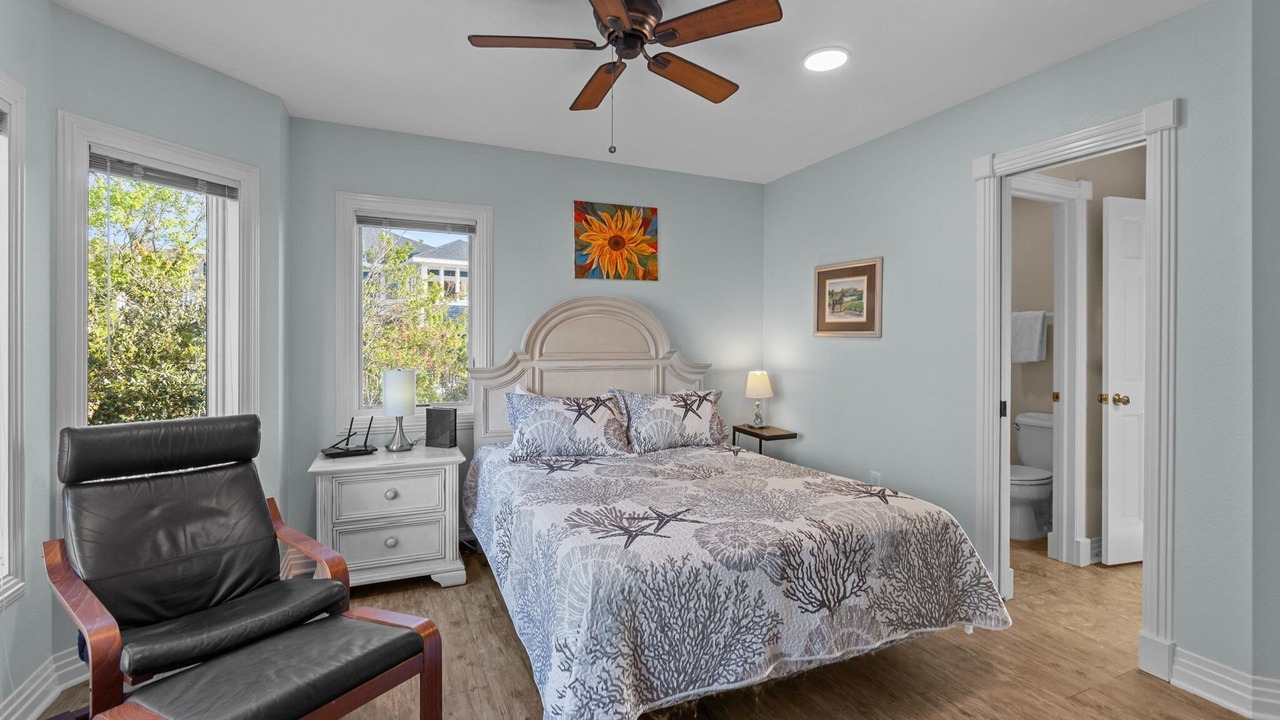 Photo of Bedroom in Monteray Shores