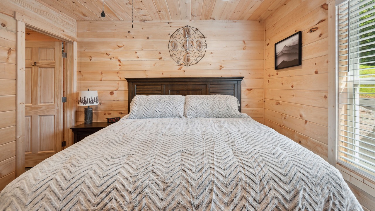 Photo of Bedroom in Bryson City