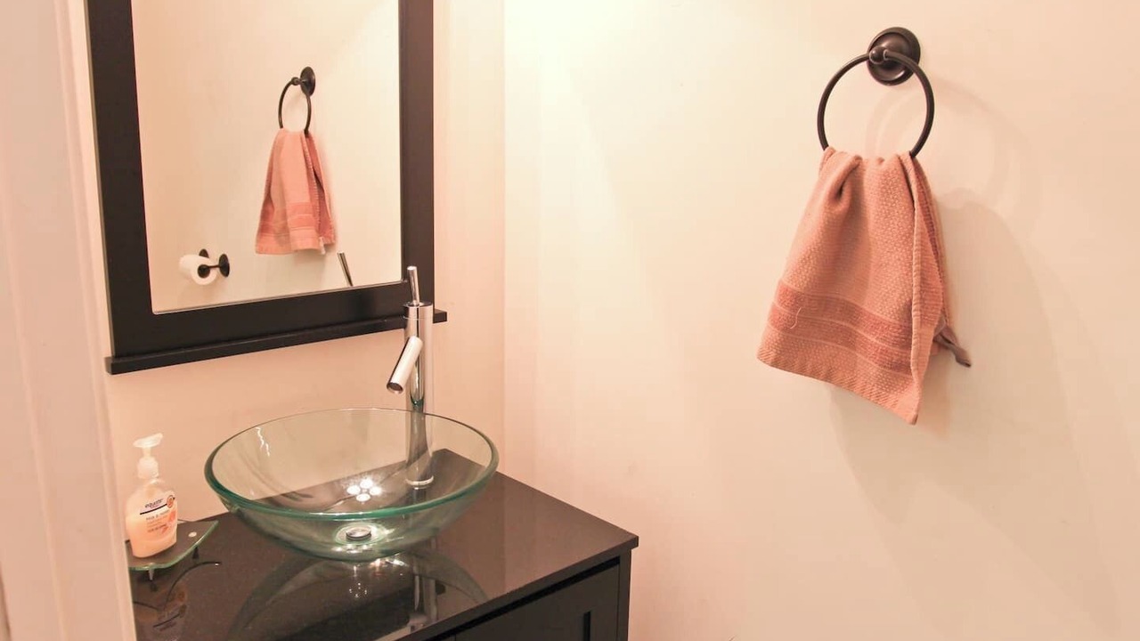 Photo of Bathroom in Sunset Road