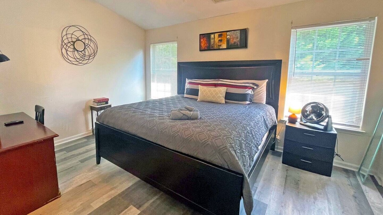 Photo of Bedroom in Sunset Road