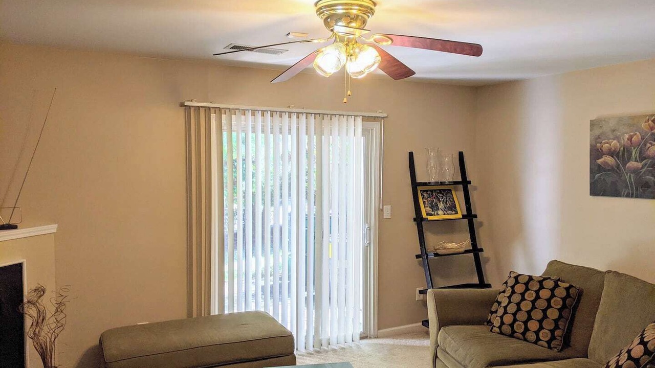 Photo of Livingroom in Sunset Road