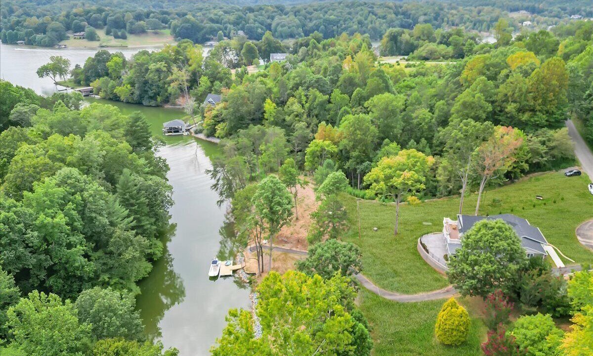 Photo of Outdoor in Goodview