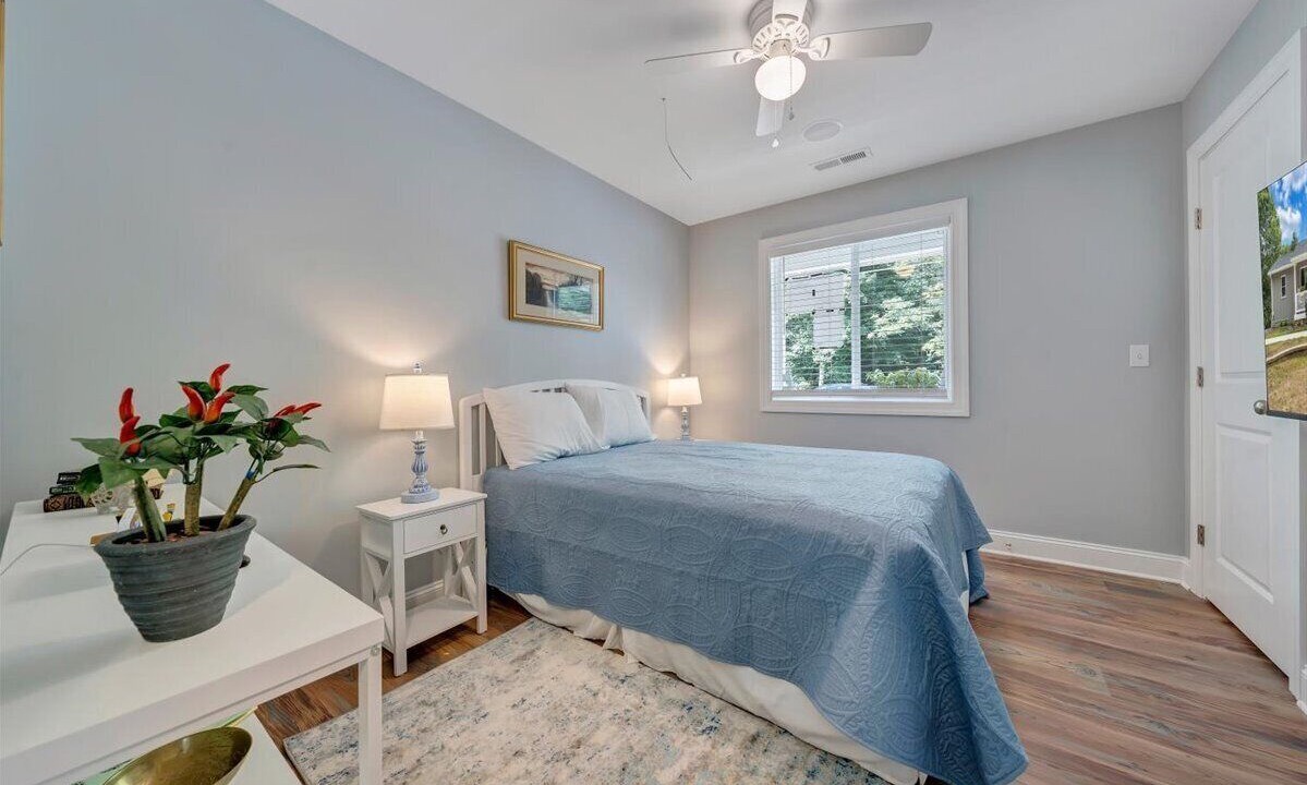 Photo of Bedroom in Goodview