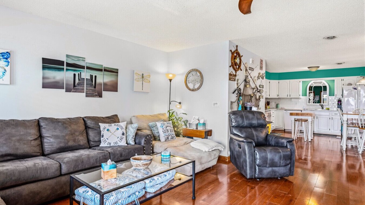 Photo of Livingroom in La Follette