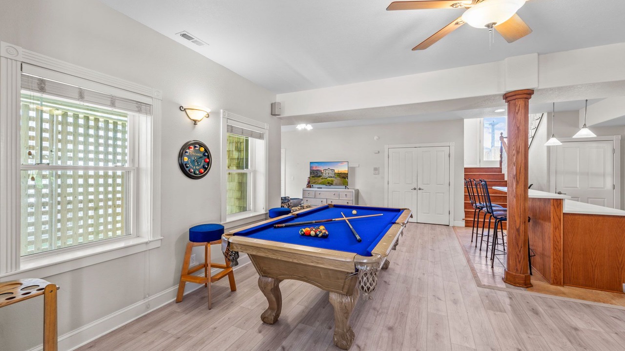 Photo of Bedroom in Waves