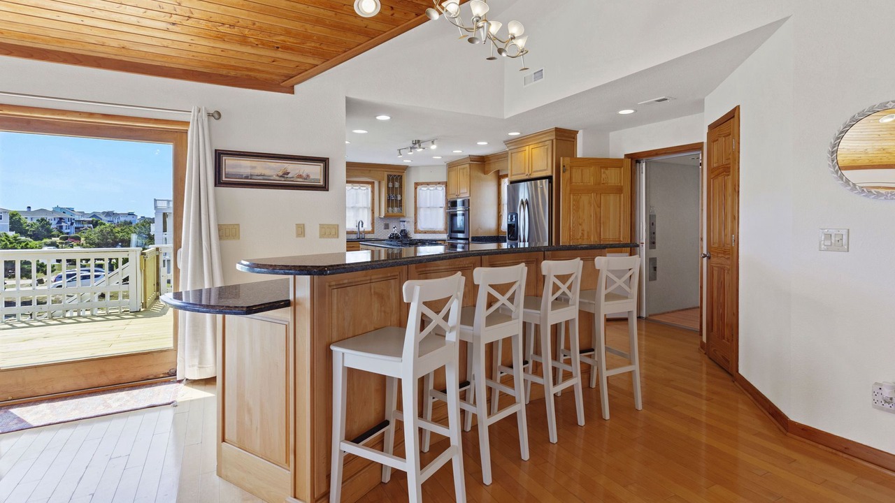 Photo of Kitchen in Whalehead Beach