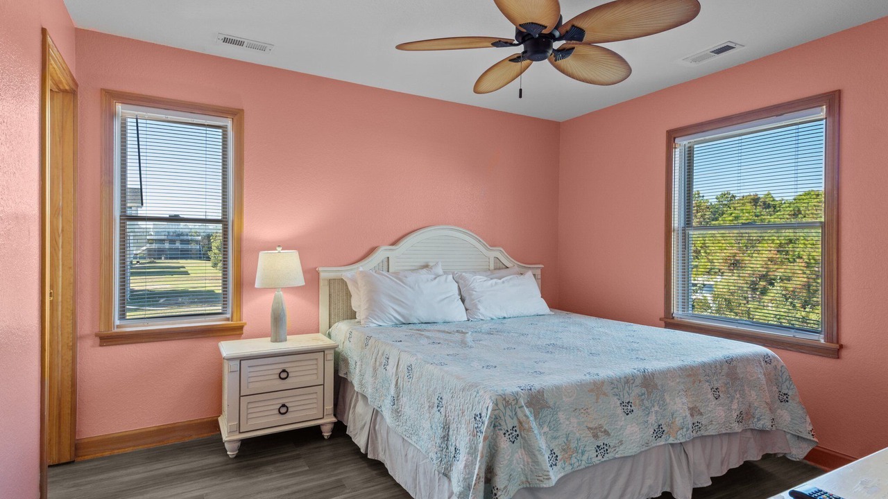 Photo of Bedroom in Rodanthe