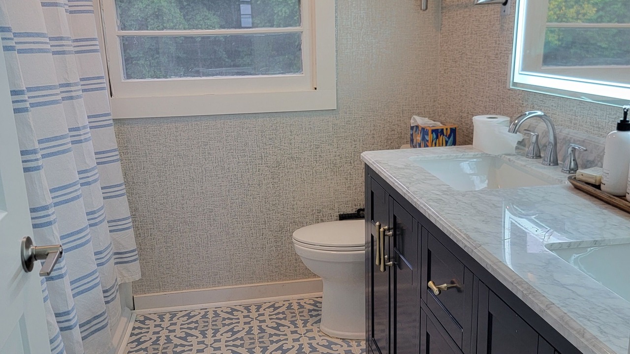 Photo of Bathroom in Disputanta