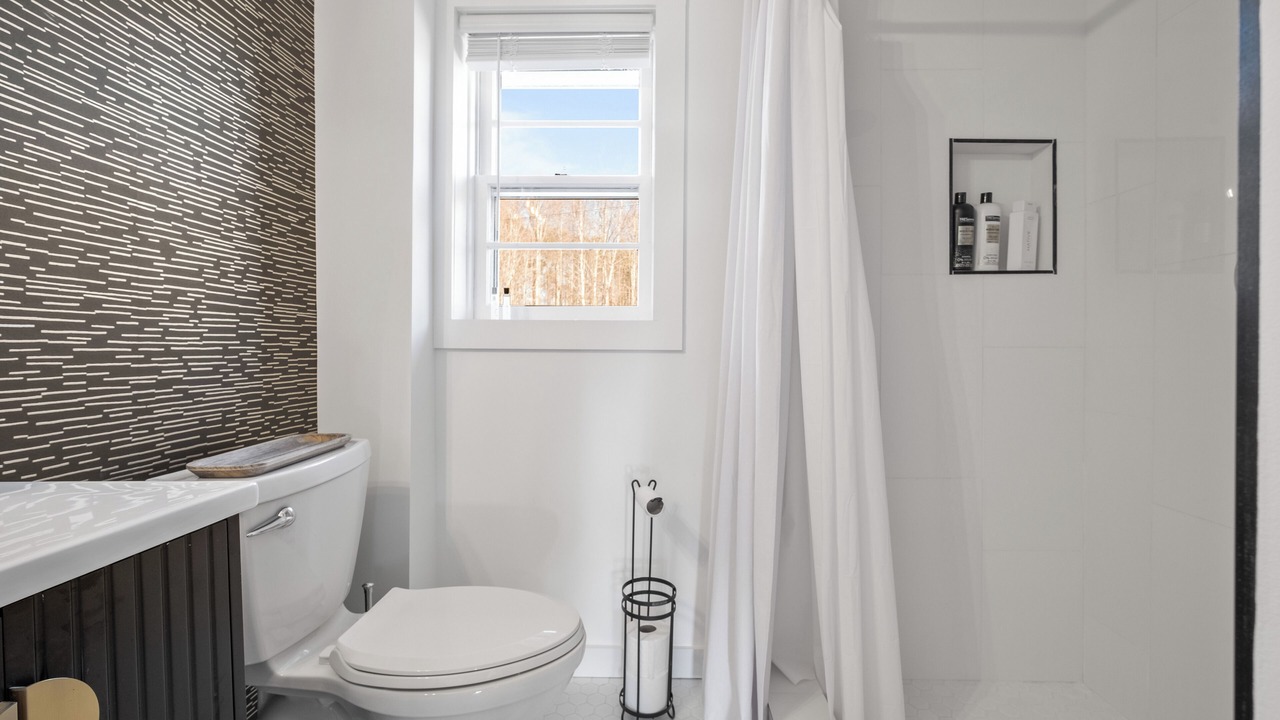 Photo of Bathroom in Disputanta